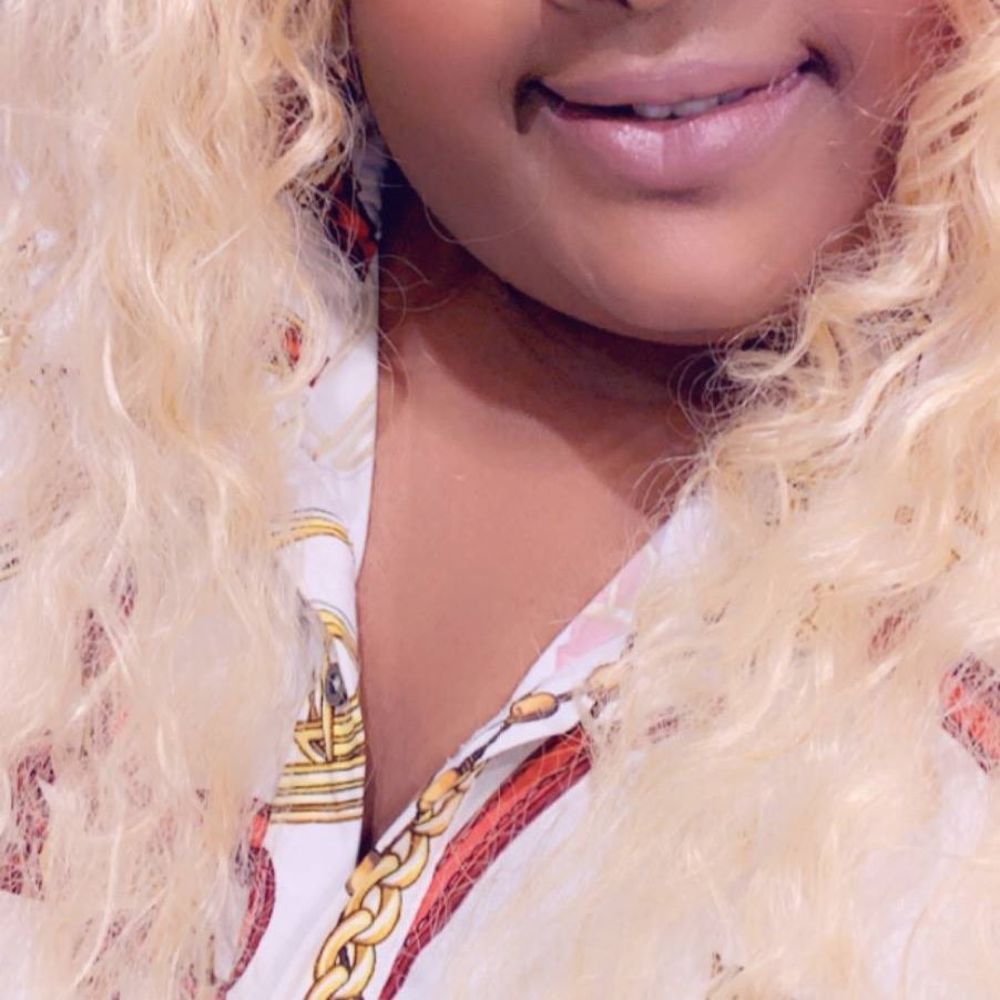 Meet your Posher, Tiffany